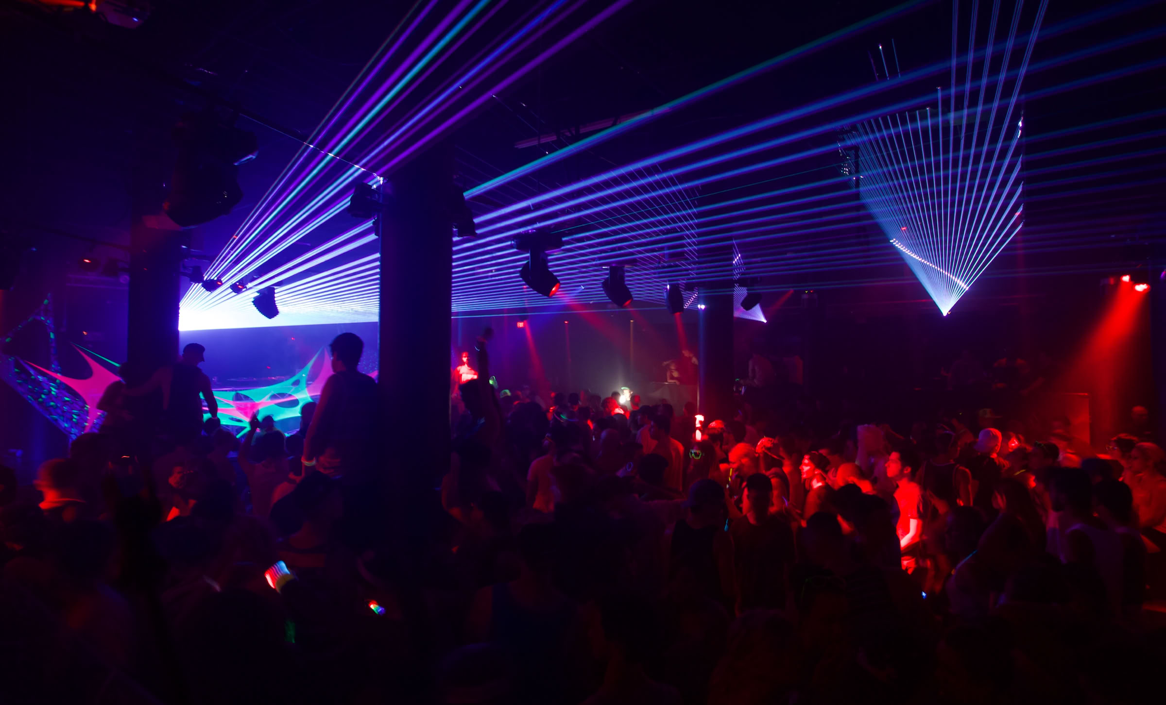 Duck Syndicate Midnight and the wicked philadelphia nightclub, what the duck?, the duck dj